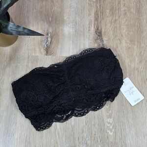🆕️Mudd Pretty Little Layers Black Lace Bandeau XS
